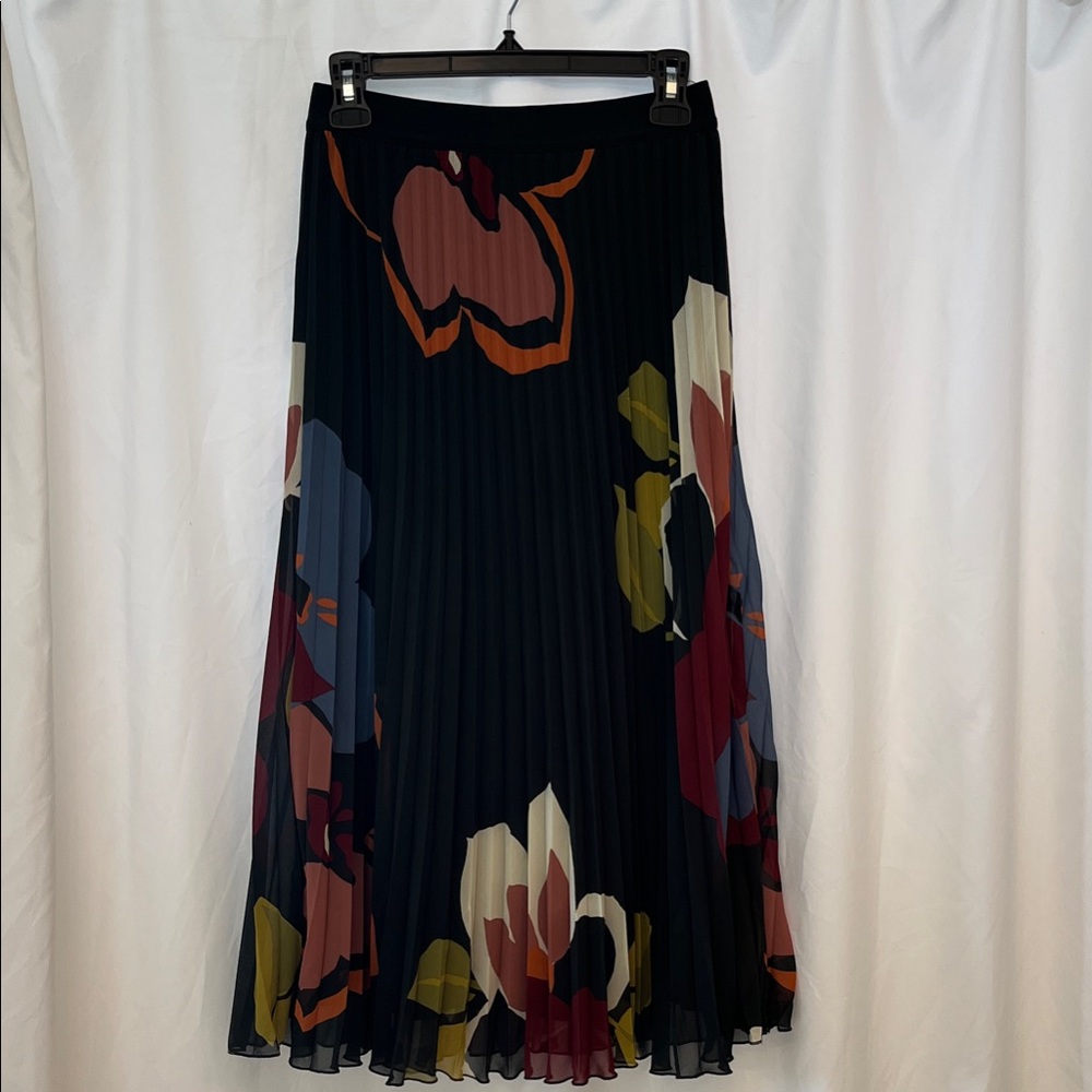 Floral Pleated Women's Skirt